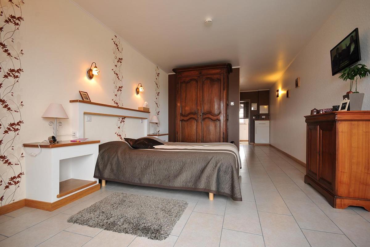 A L'Ancienne Grange - Chambres D'Hotes Fontaine  Room photo